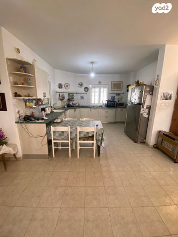 בית פרטי/ קוטג', נאות הדרים, גן יבנה