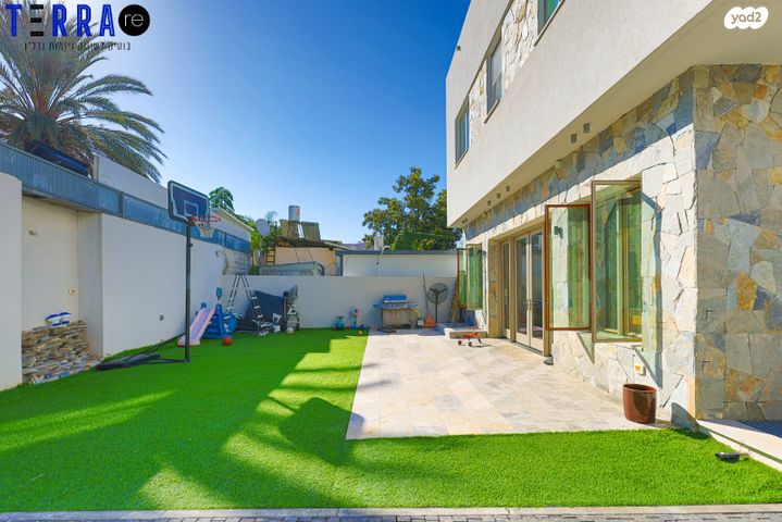 בית פרטי/ קוטג', חיים ארלוזורוב, נאות גנים, נתניה