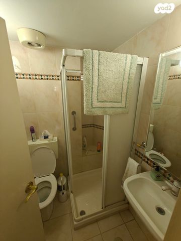 דירה, שדרות בן מיימון 26, רחביה, ירושלים