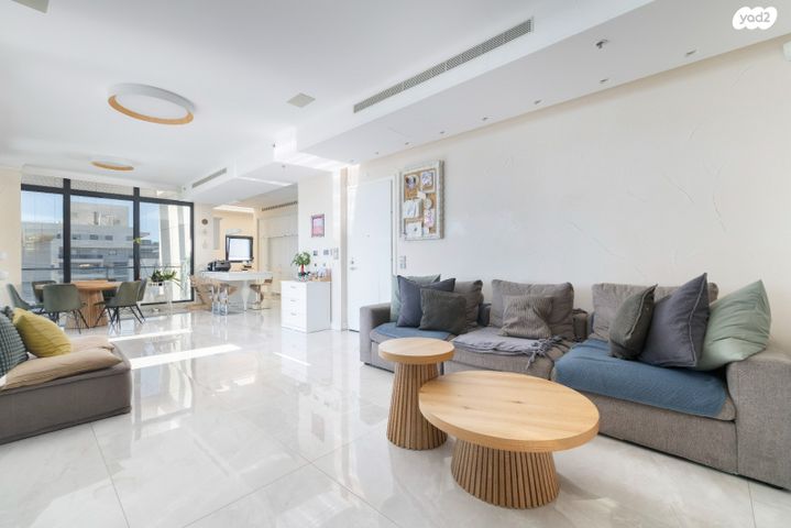 גג/ פנטהאוז, קרית הלאום, ראשון לציון