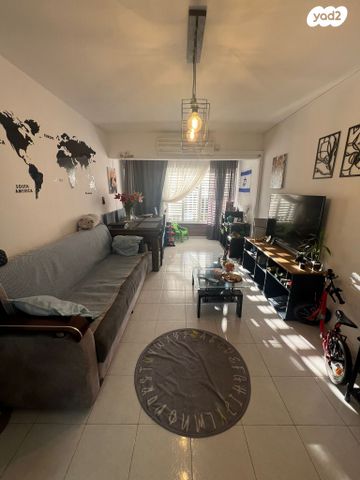 דירה, שדרות ששת הימים 25, נווה אליעזר וכפר שלם מזרח, תל אביב יפו