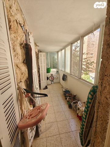 דירה, שדרות בן מיימון 26, רחביה, ירושלים