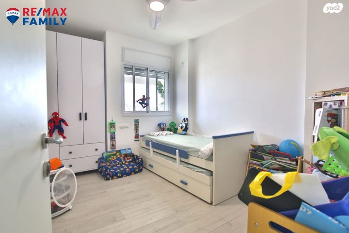 דירה, מנחם בגין, נווה גנים, קרית מוצקין