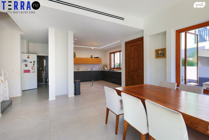 בית פרטי/ קוטג', חיים ארלוזורוב, נאות גנים, נתניה