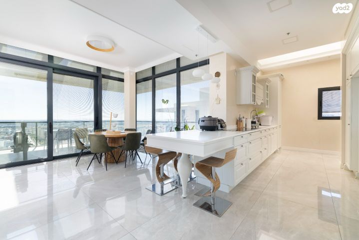 גג/ פנטהאוז, קרית הלאום, ראשון לציון