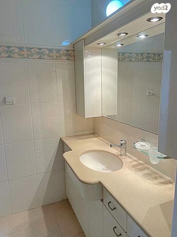 דירה, צלף, נאות בגין, לב יבנה, יבנה