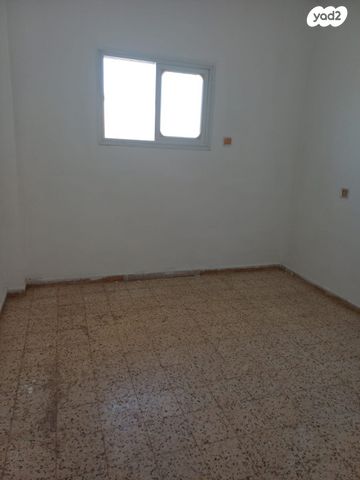 דירה, המעפילים 25, ניצנה, בת ים