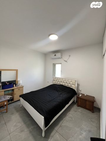 שדרות הנשיא וייצמן 13