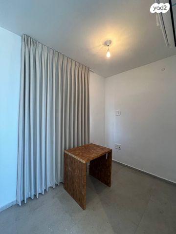 דירה, ביאליק 17, שוק תלפיות, חיפה