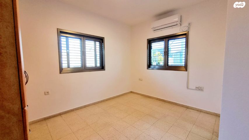 דירה, הרצליה