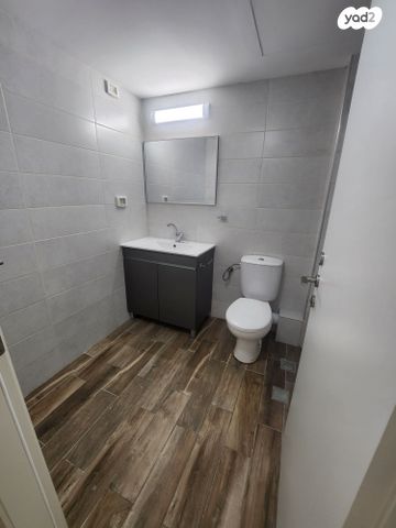 דירה, העיר התחתית, ואדי סאליב, חיפה