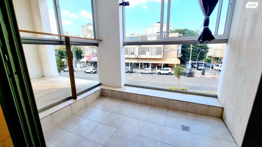 דירה, הרצליה