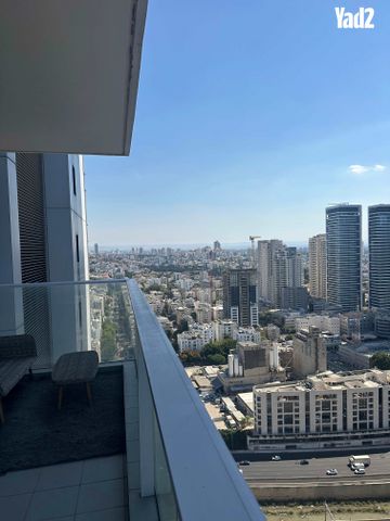 דרך מנחם בגין 144
