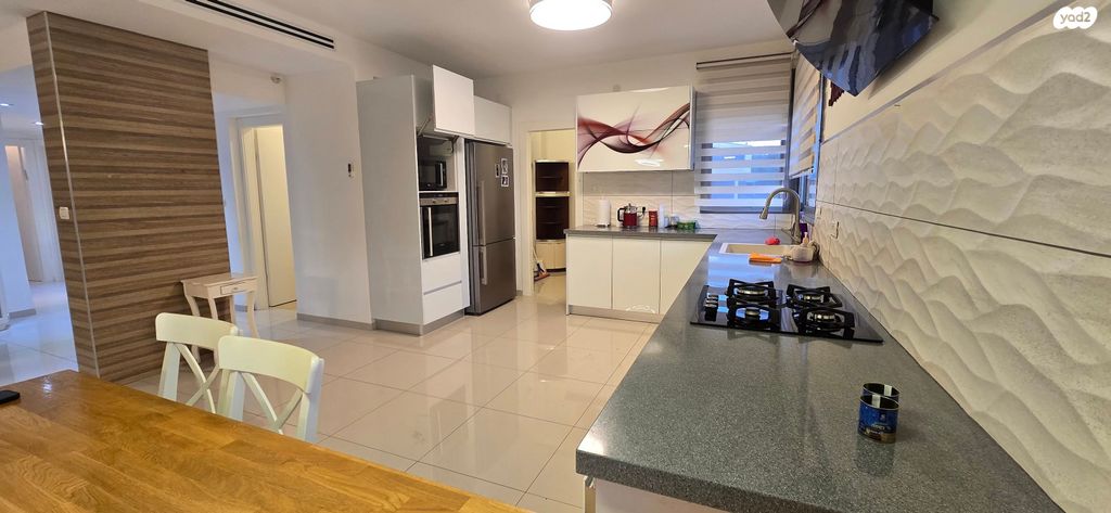 דירה, גדרון, גבעת מכוש, כרמיאל