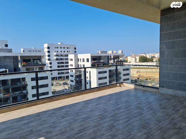 גג/ פנטהאוז, אור ים, אור עקיבא