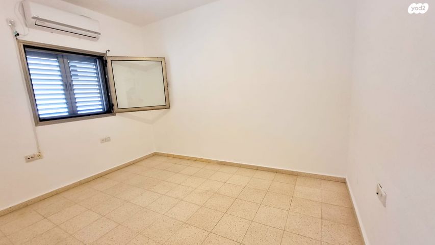 דירה, הרצליה