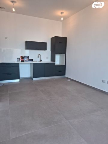 דירה, תוצרת הארץ, נחלת יצחק, תל אביב יפו