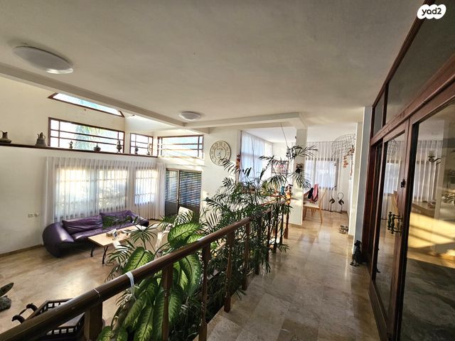 בית פרטי/ קוטג', אורנית