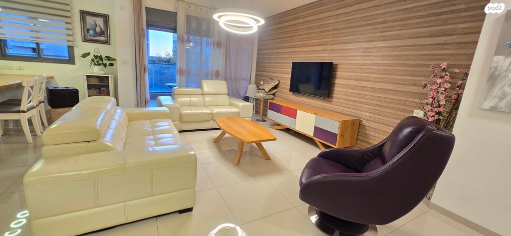 דירה, גדרון, גבעת מכוש, כרמיאל