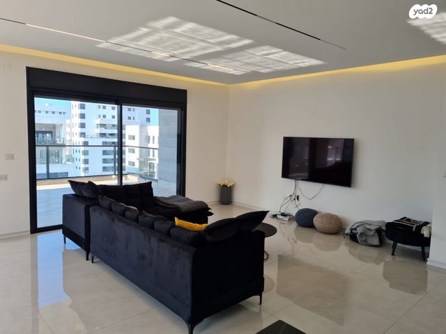 גג/ פנטהאוז, אור ים, אור עקיבא