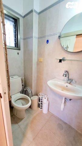 דירה, הרצליה