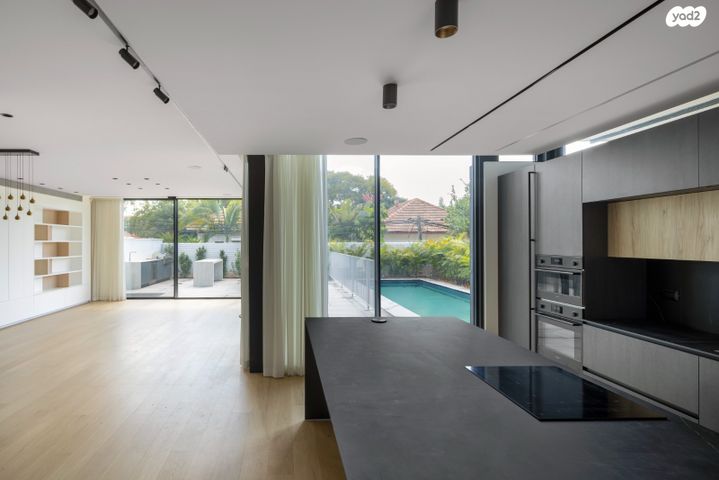 בית פרטי/ קוטג', שיכון אשר, רעננה