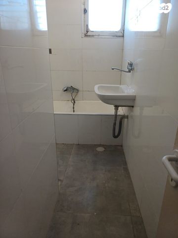 דירה, המעפילים 25, ניצנה, בת ים