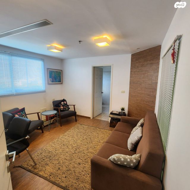 משרדים, המצודה, אזור תעשיה, אזור