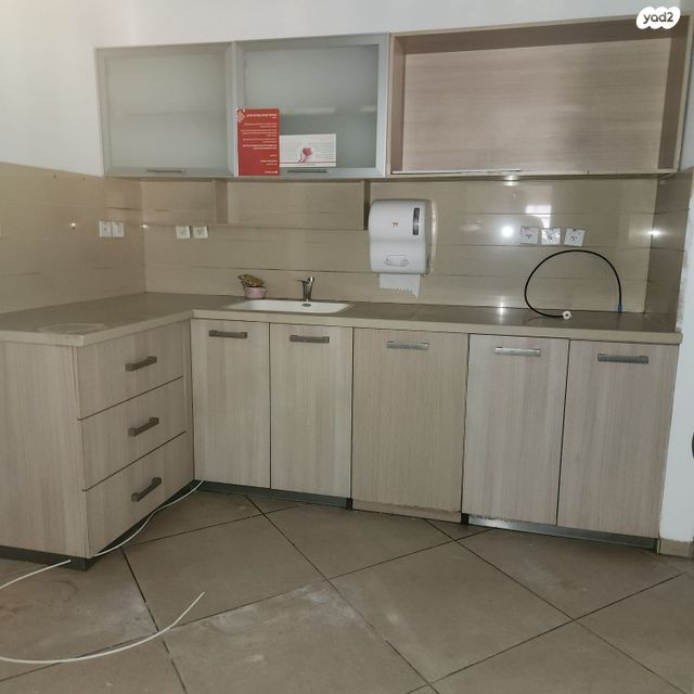 משרדים, המצודה, אזור תעשיה, אזור