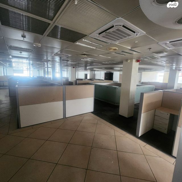 משרדים, המצודה, אזור תעשיה, אזור