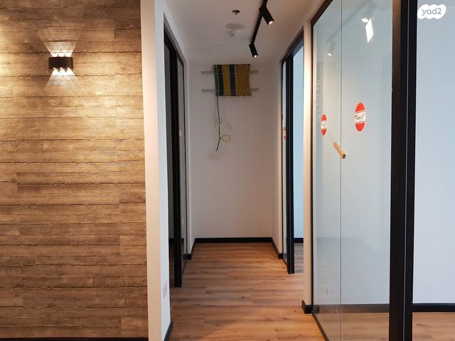 משרדים, מונטיפיורי, הרכבת, תל אביב יפו