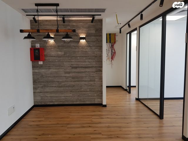 משרדים, מונטיפיורי, הרכבת, תל אביב יפו