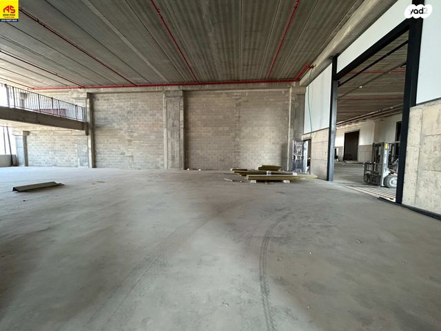 מחסנים, מפעלי חבל מודיעים