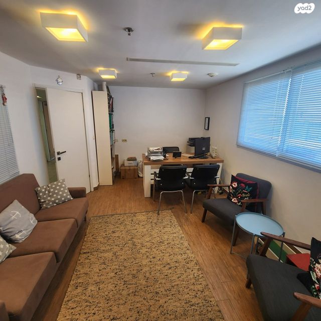 משרדים, המצודה, אזור תעשיה, אזור