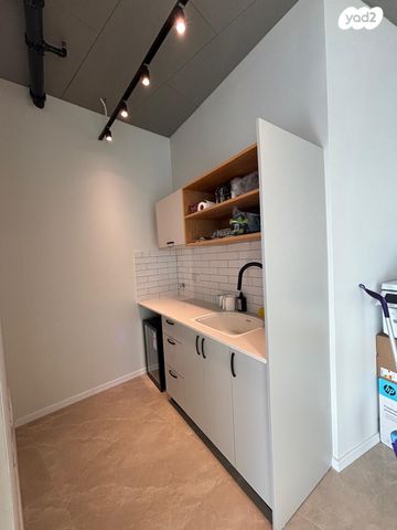 משרדים, החרט, מודיעין מכבים רעות