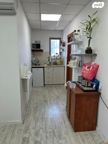 מבני תעשיה, היצירה, אזור תעשייה רכטמן, רחובות