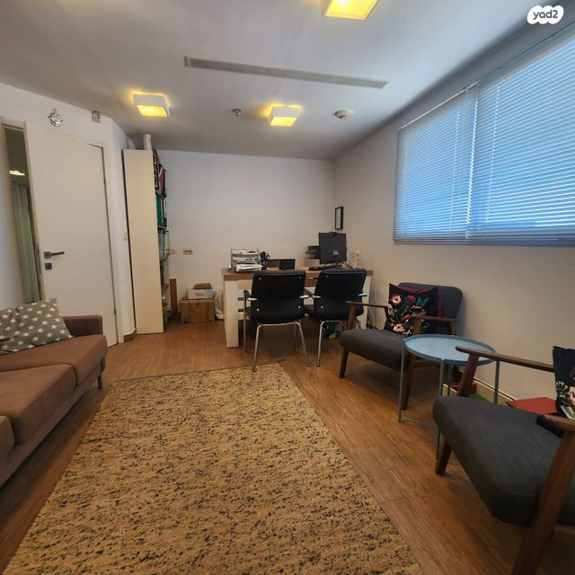 משרדים, המצודה, אזור תעשיה, אזור