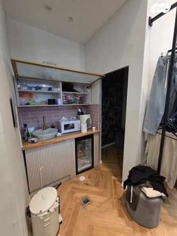 חנויות/ שטח מסחרי, שביט 8, נס ציונה