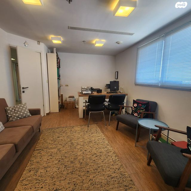 משרדים, המצודה, אזור תעשיה, אזור