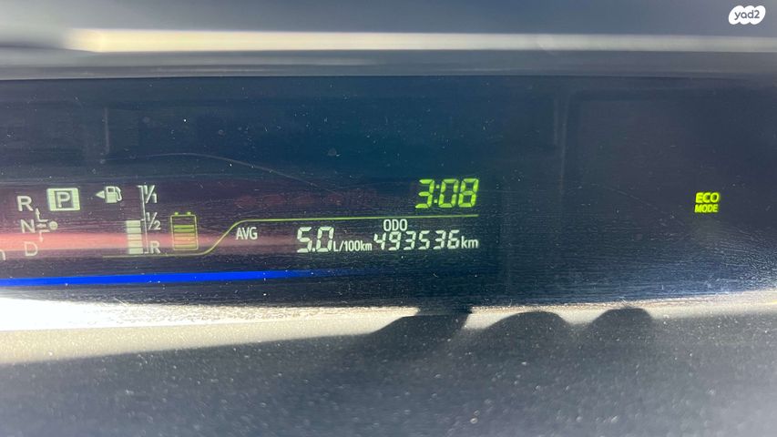 טויוטה פריוס פלוס