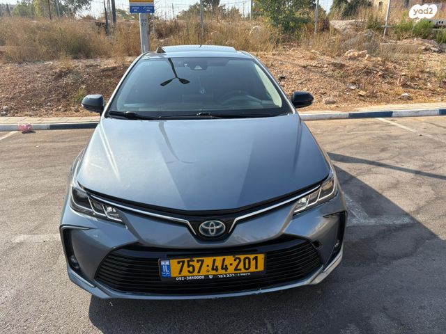 טויוטה קורולה