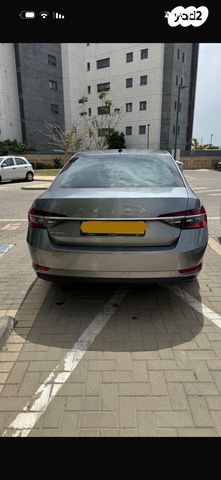 מודעת רכב סקודה סופרב