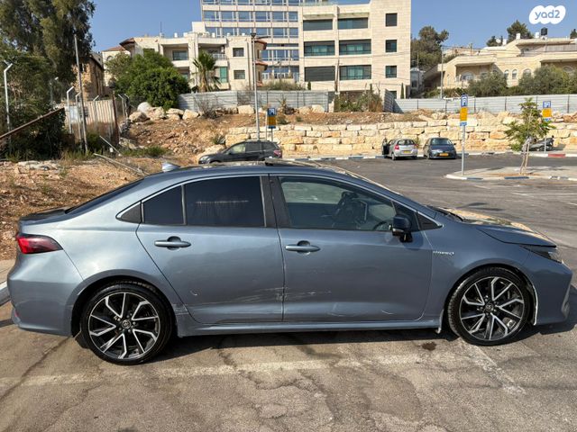 טויוטה קורולה