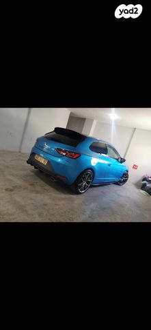 מודעת רכב סיאט לאון