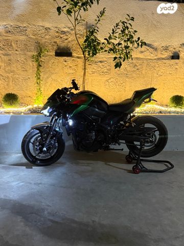 קאוואסאקי Z900
