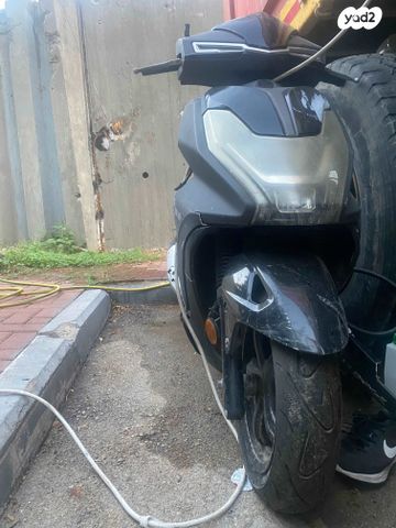 מודעת רכב סאן יאנג אחר