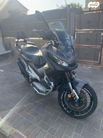 הונדה X-ADV750