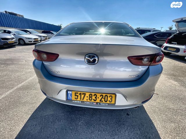 מאזדה 3
