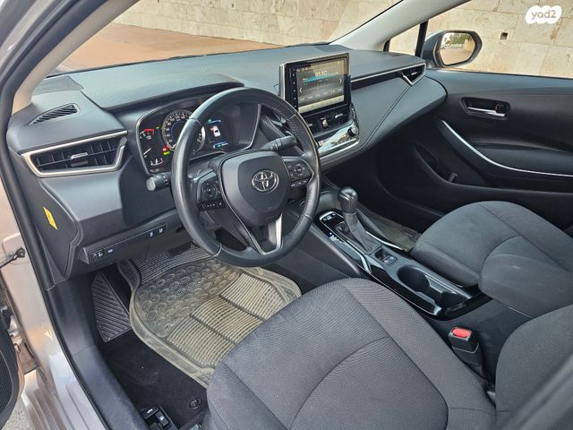 טויוטה קורולה