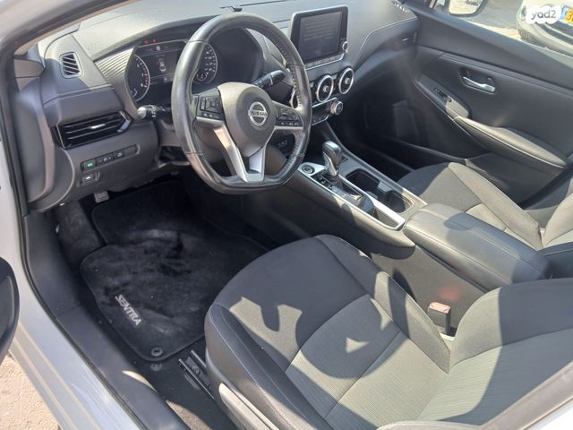 ניסאן סנטרה